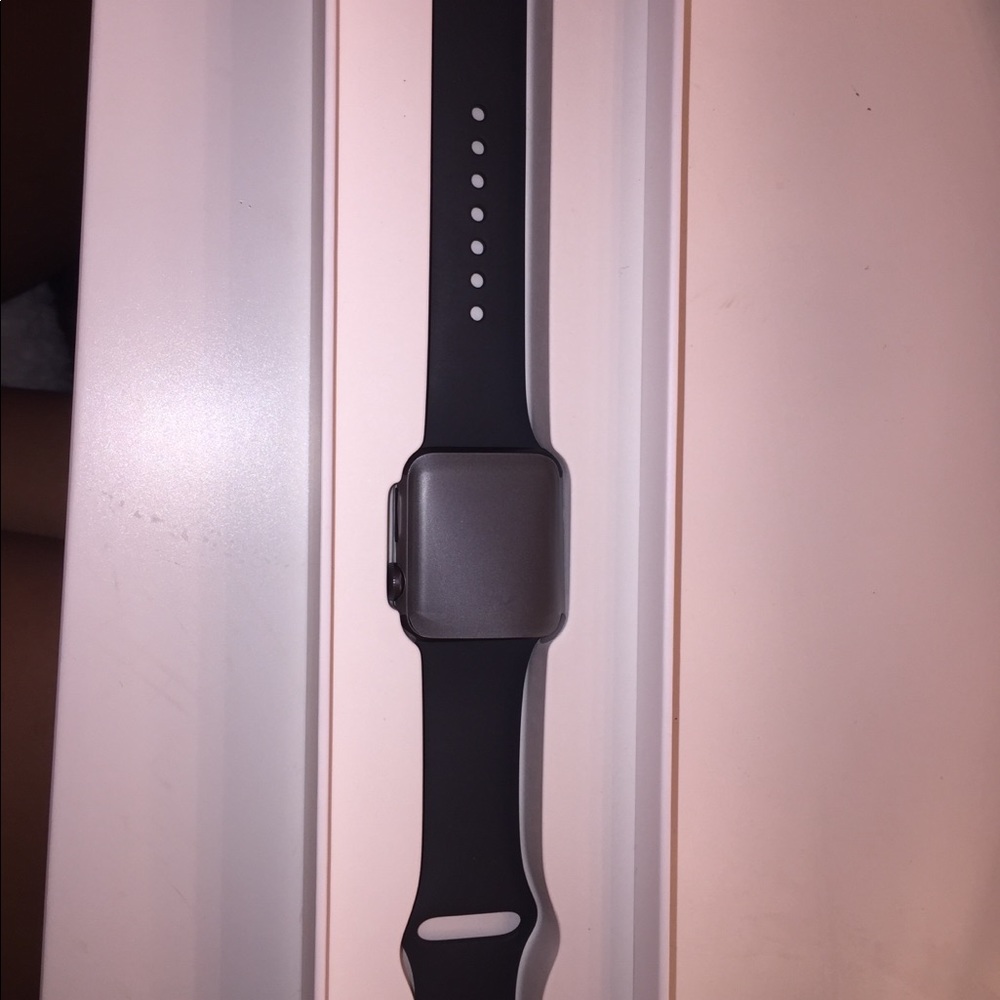 BRAND NEW APPLE WATCH SERIES 3